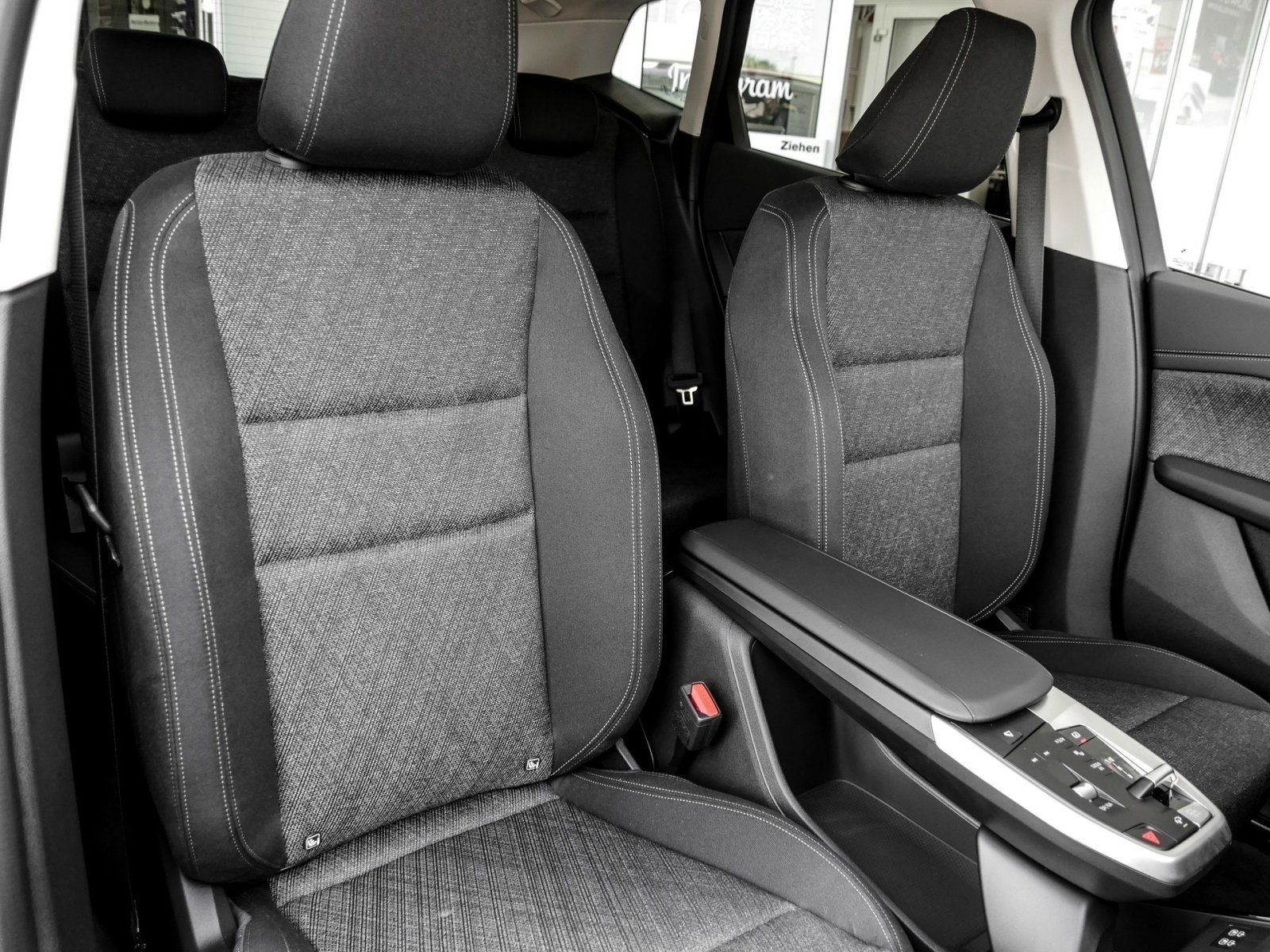 BMW 218 Active Tourer - Bild 6