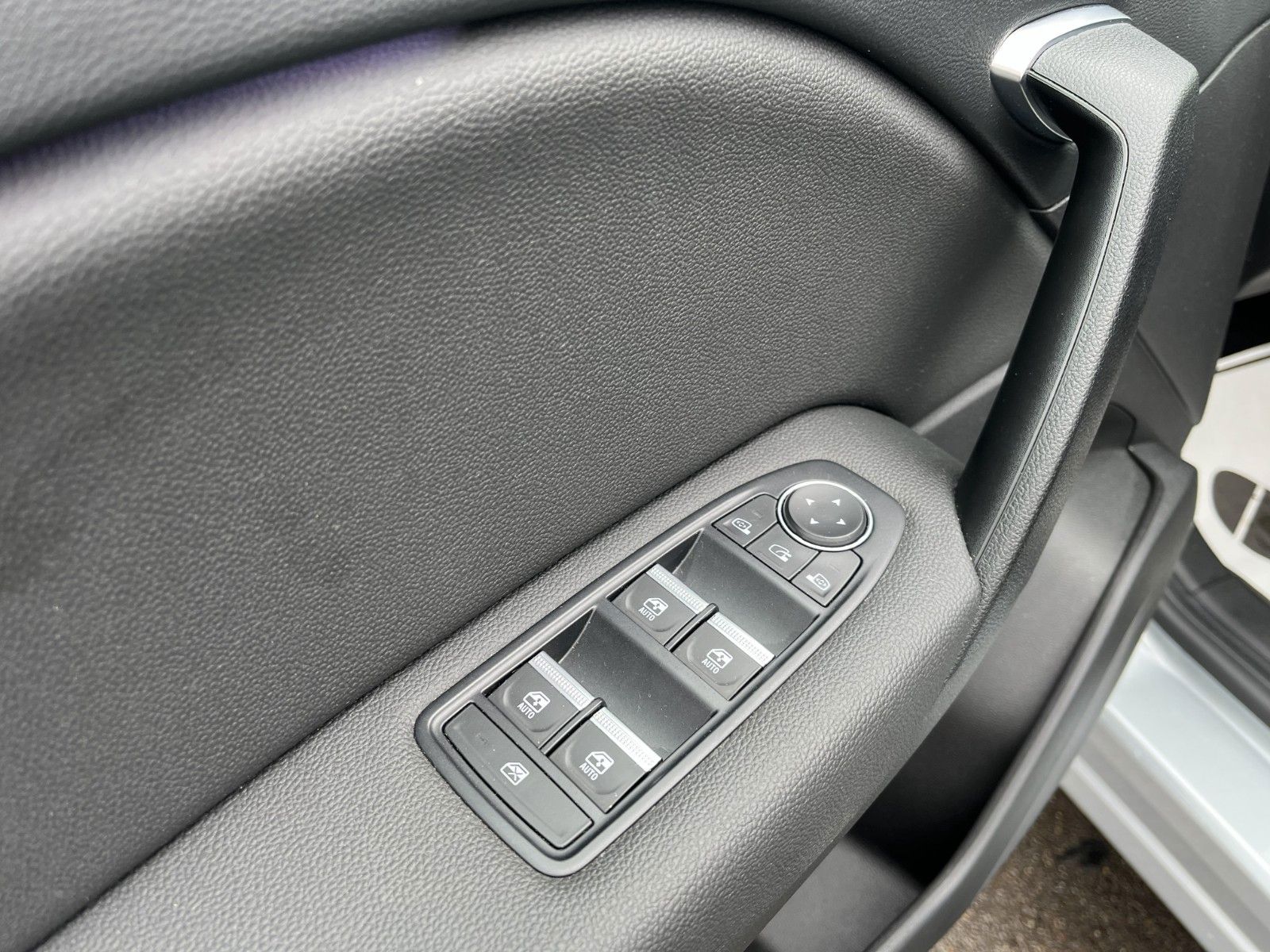 Fahrzeugabbildung Renault Captur II Intens