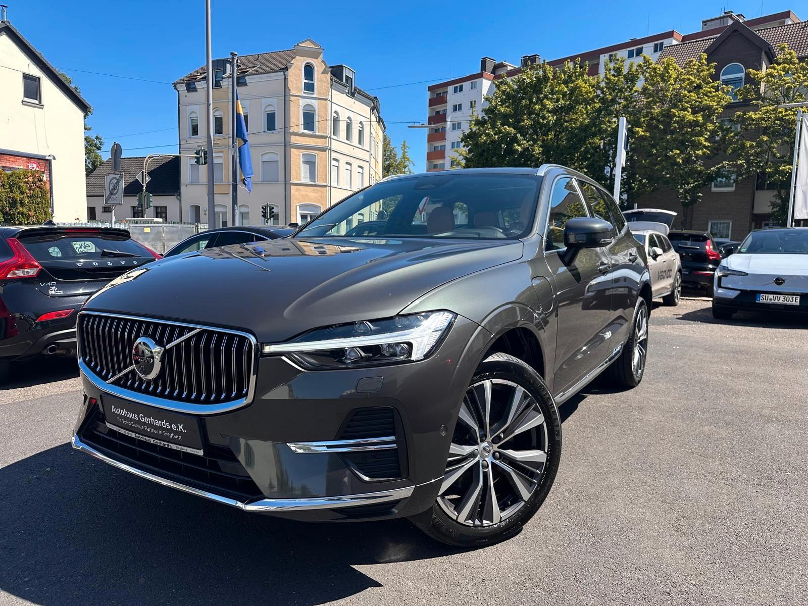 Volvo XC60 T8 AWD Inscription,AHK,PANO,360°,Luftf.,ACC