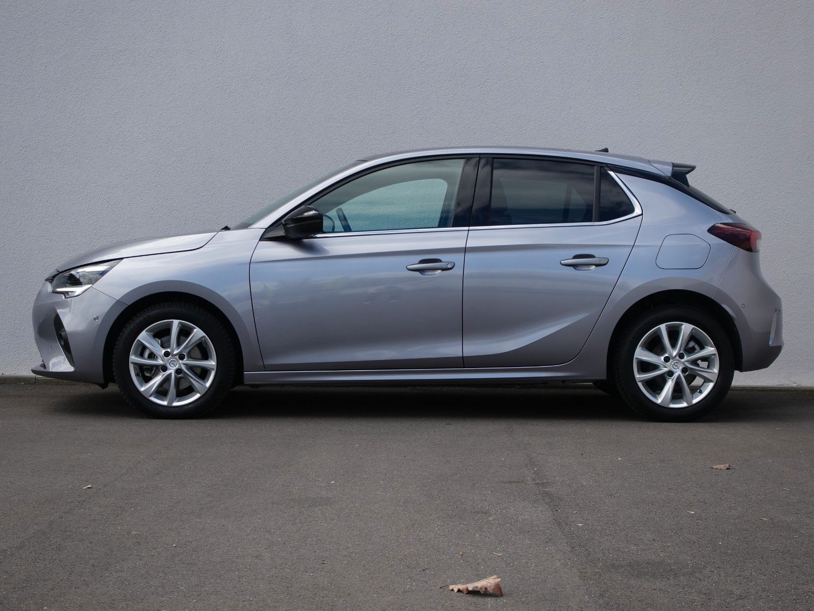 Fahrzeugabbildung Opel Corsa Elegance 1.2T,Navi,Pano,MatrixLED,Sitzhzg