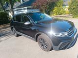 Volkswagen Tiguan Allspace 1.5 TSI ACT OPF DSG Life Life  - gebrauchte VW Tiguan Allspace aus dem Jahr 2024