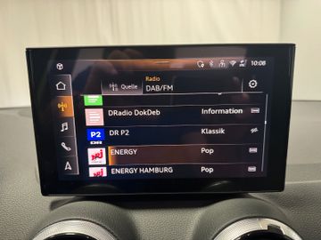 Audi Q2 35 TFSI S line Panodach Kamera elek. Heckkl.