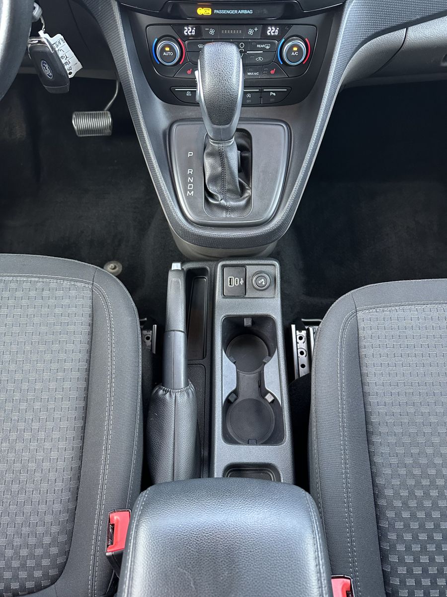 Fahrzeugabbildung Ford Transit Connect 240 Lang L2H1 Aut. NAV+XEN+KAMER