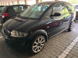 Audi A2 TDI 1,4 S-Line Sitze - Audi A2: Line