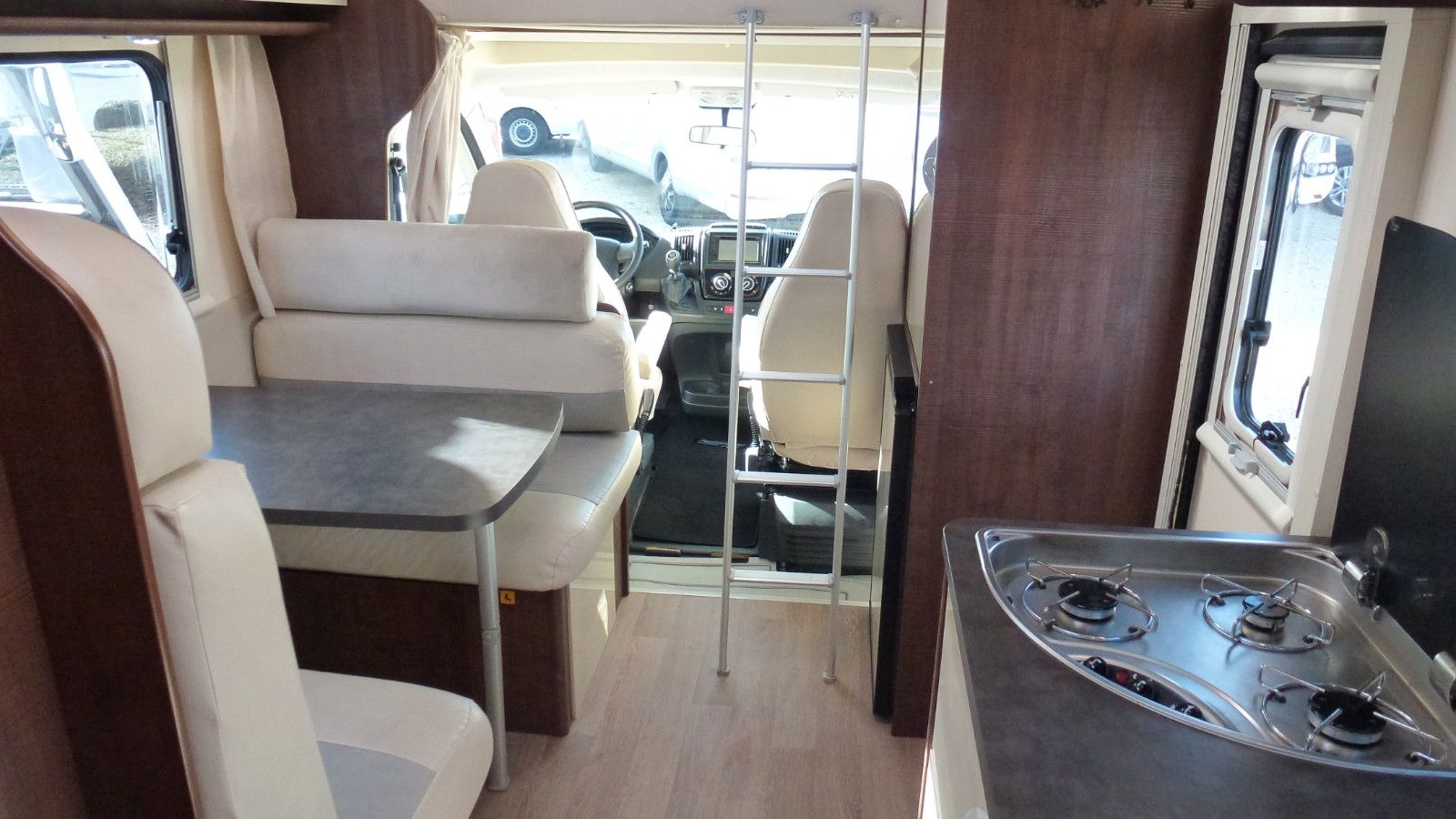 Fahrzeugabbildung XGO Dynamic 27 - 6 Schlaf- und 6 Sitzplätze -