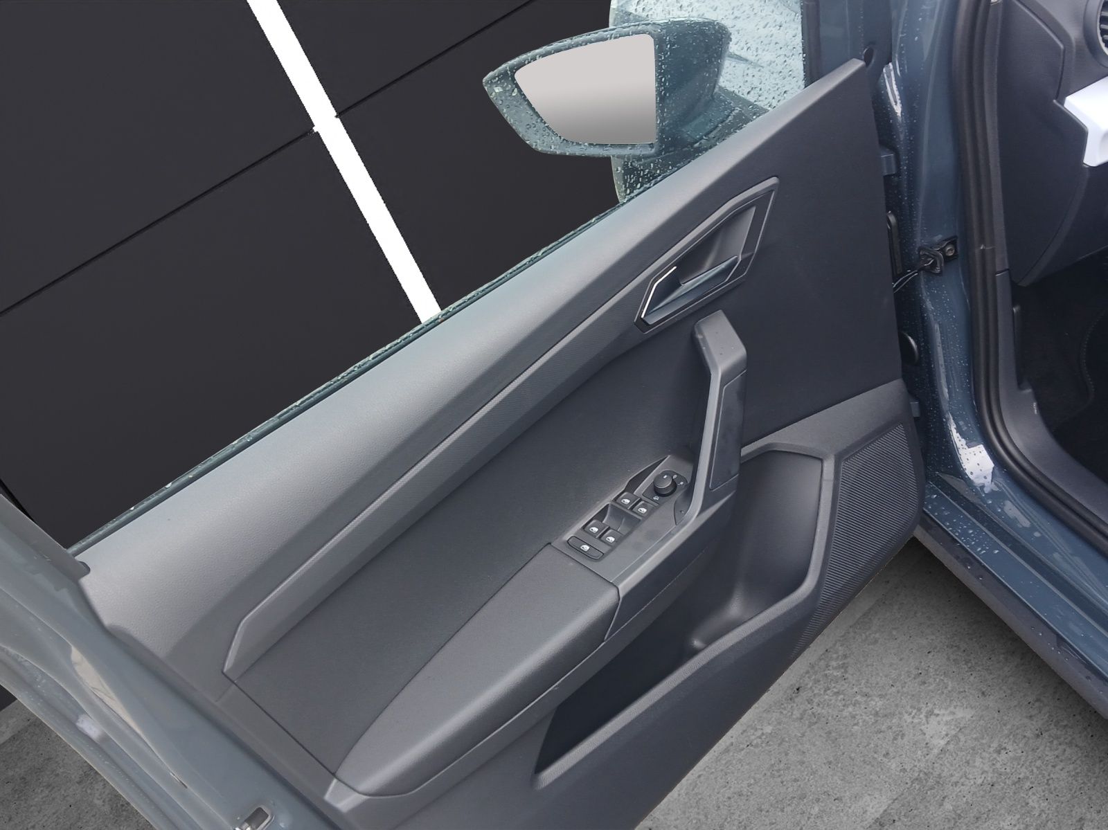 Fahrzeugabbildung SEAT Arona TSI Style LED Navi VC ACC RFK SH LM