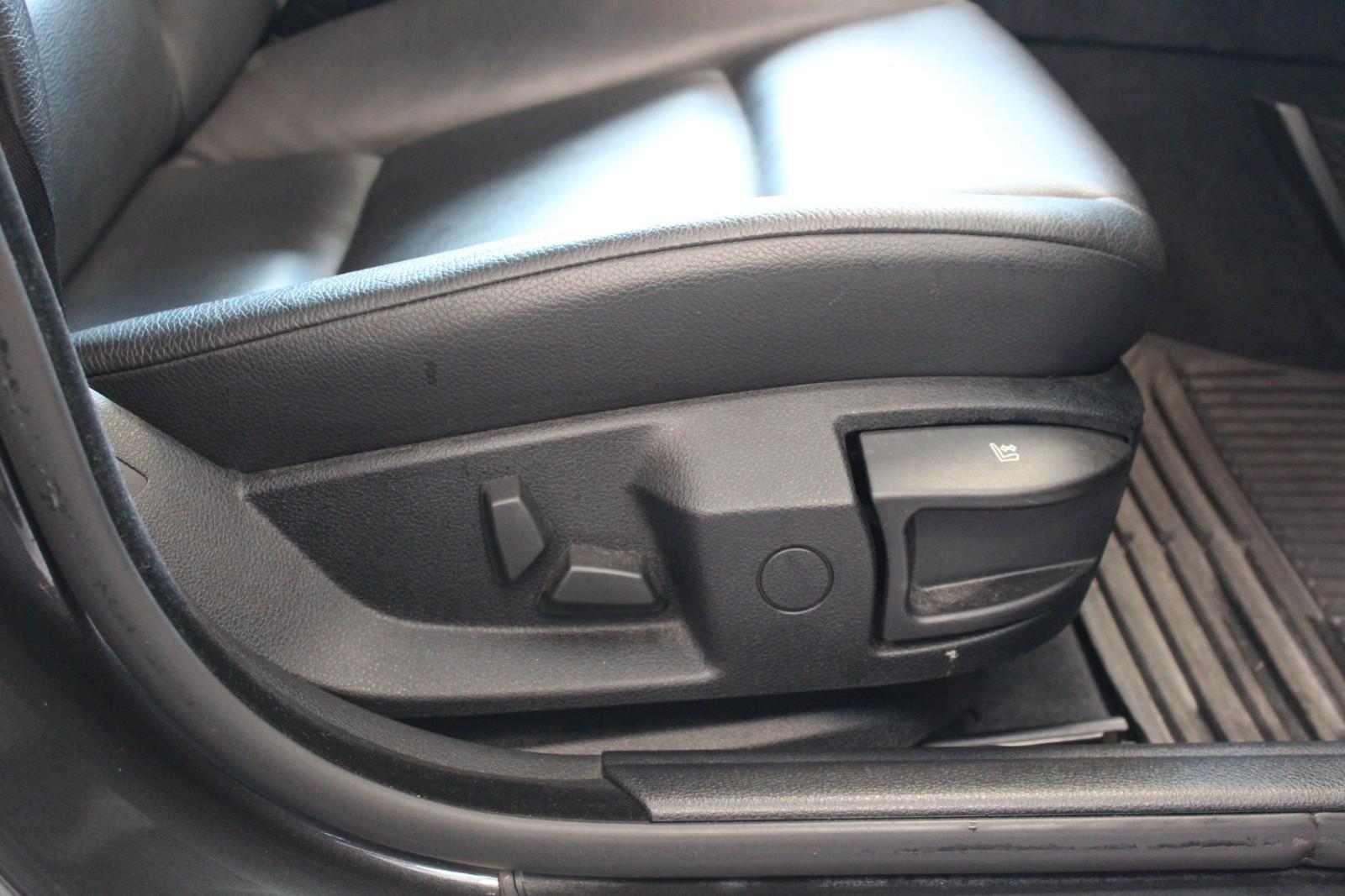 BMW 530 d Touring 245 ch • Boîte auto • 1ère Main - Cuir Dakota • Attelage • Bi-Xénon