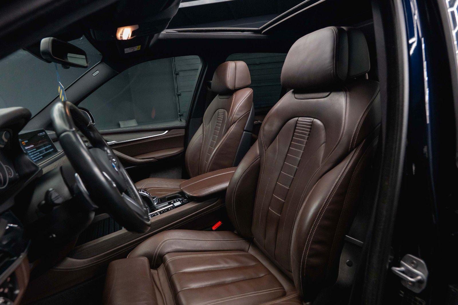 Fahrzeugabbildung BMW X5 M50d Performance *Pano*CarPlay*DAB*360°*  19%