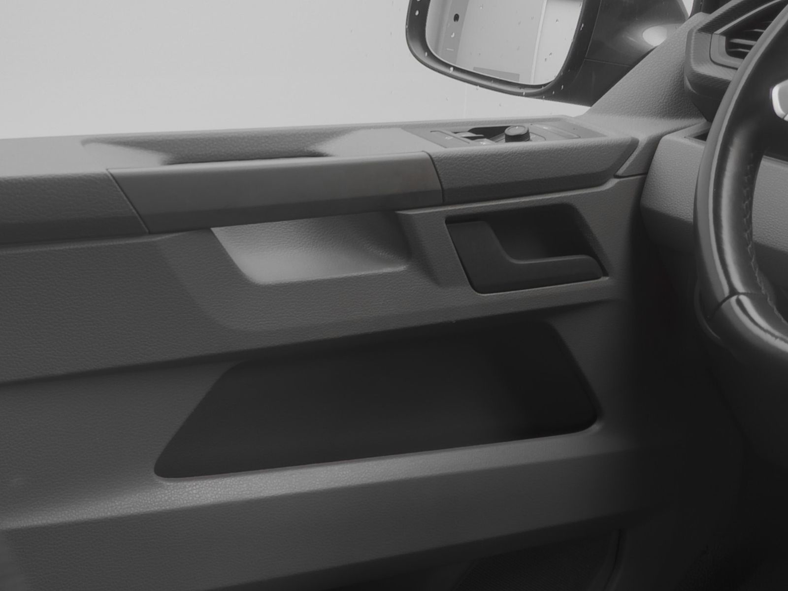 Volkswagen T6 Caravelle - Bild 14