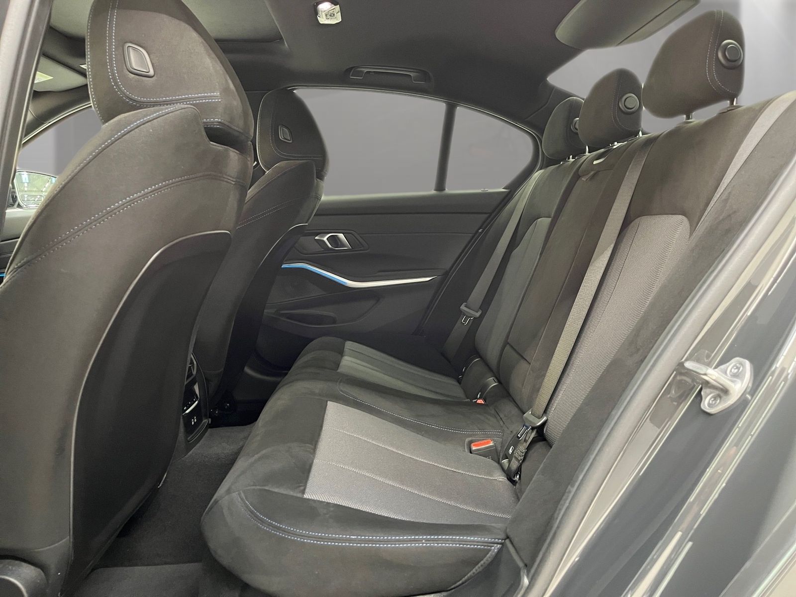 BMW 320 - Bild 13