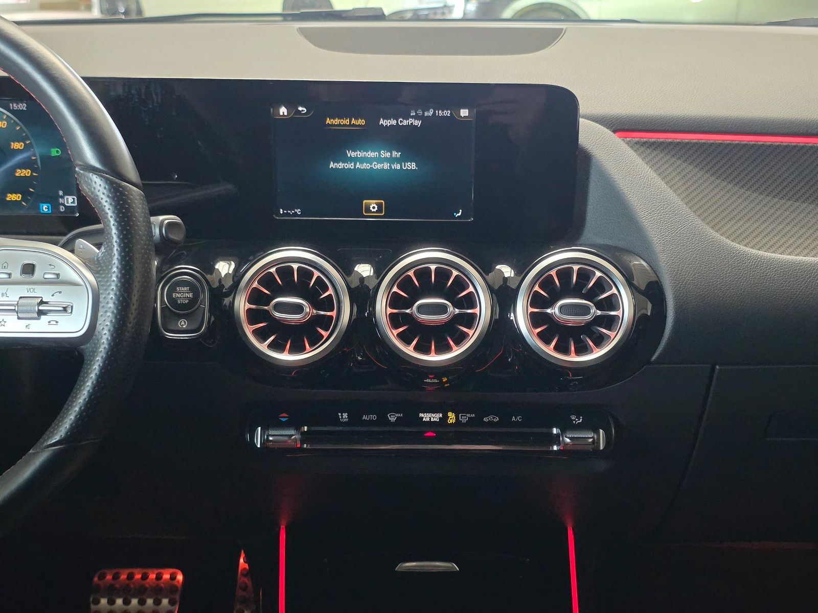 Fahrzeugabbildung Mercedes-Benz GLA 200 AMG Automatik/Nightpaket/LED/VZE/DAB/CAM