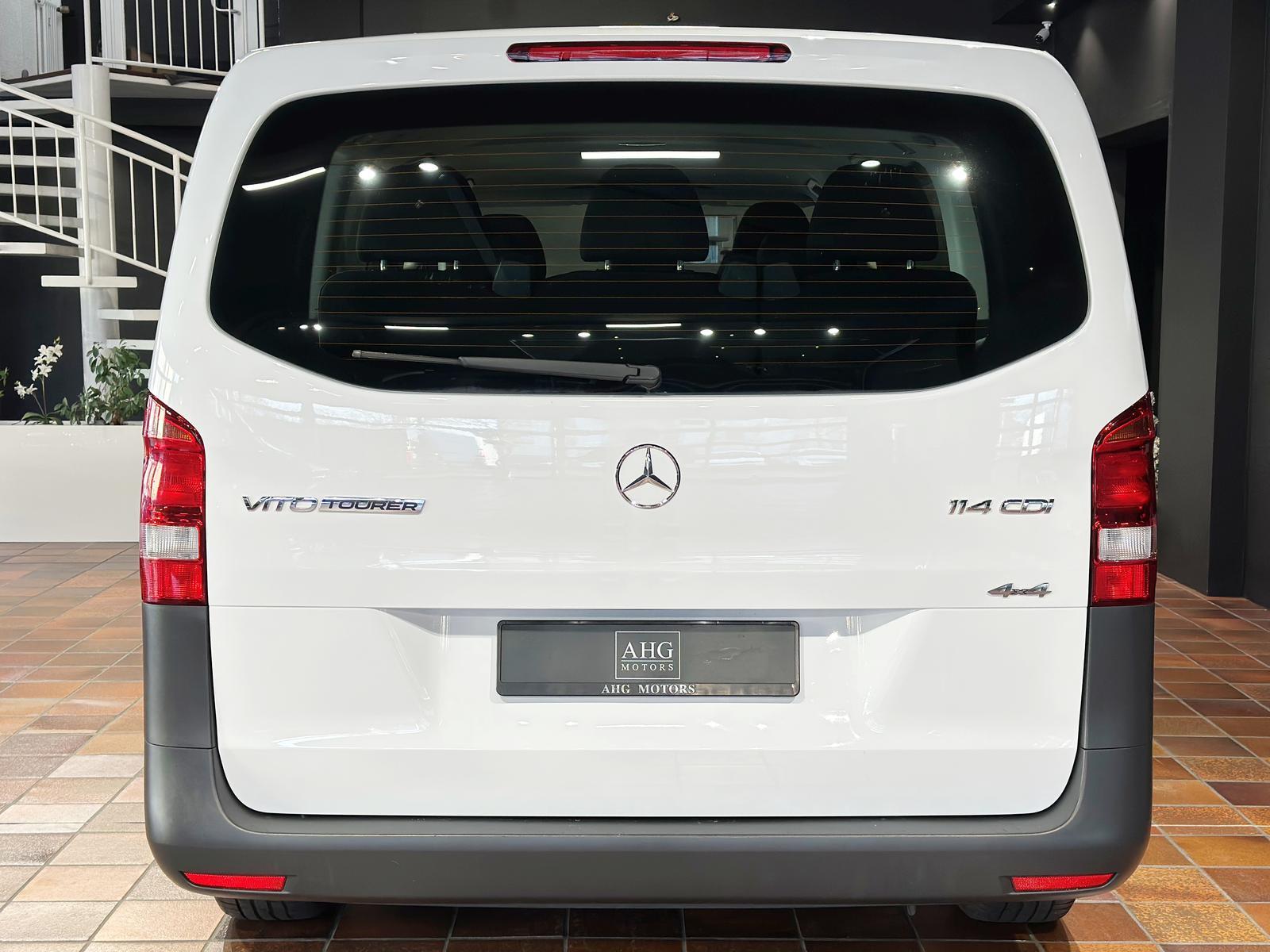 Mercedes-Benz VITO TOURER 114 4X4 LANG 2xSCH-TÜR 8SITZE STANDH