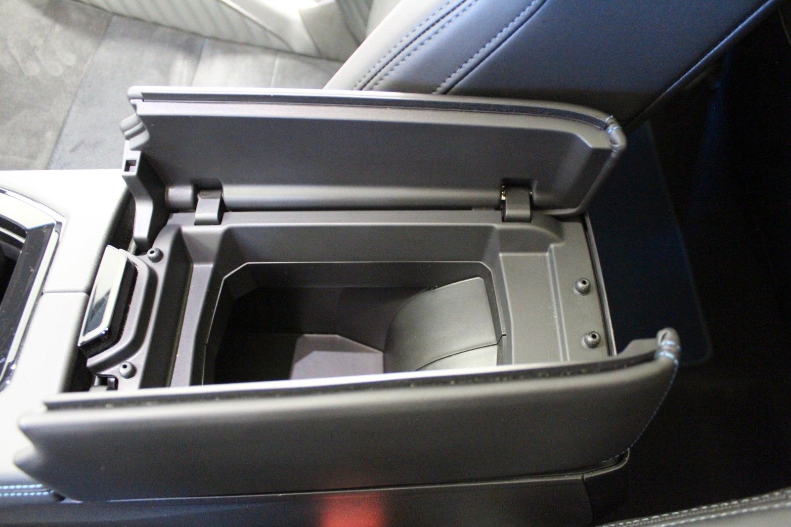 Fahrzeugabbildung Renault Rafale Full Hybrid E-Tech 200 Esprit Alpine