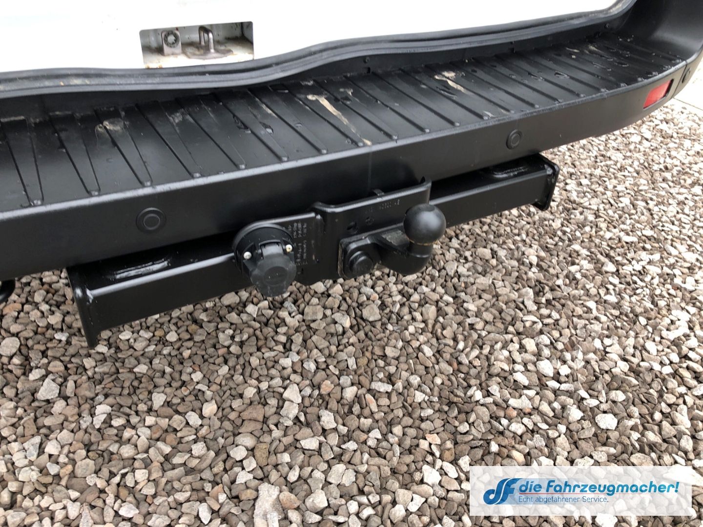 Fahrzeugabbildung Ford Transit Kasten 350 L3 Trend 2.0 TDCi DPF AHK App