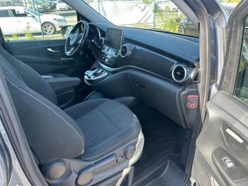 Mercedes V 250 - 12
