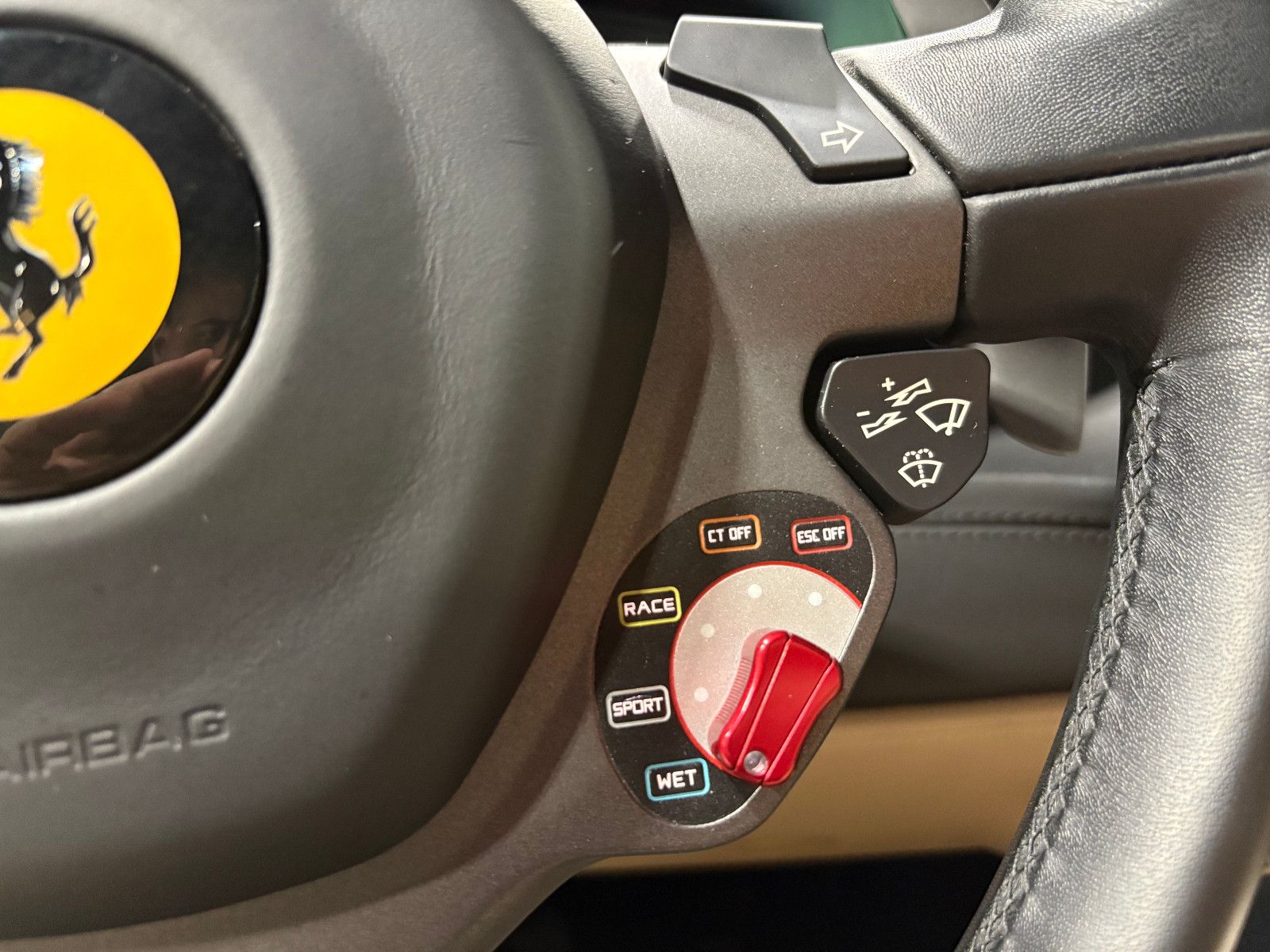 Fahrzeugabbildung Ferrari 488 GTB//LIft/1-HAND.BRD/FERRARI-POWER/GARANT