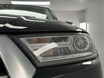 Audi Q7 - 10