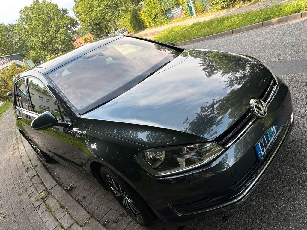Image of Volkswagen Golf