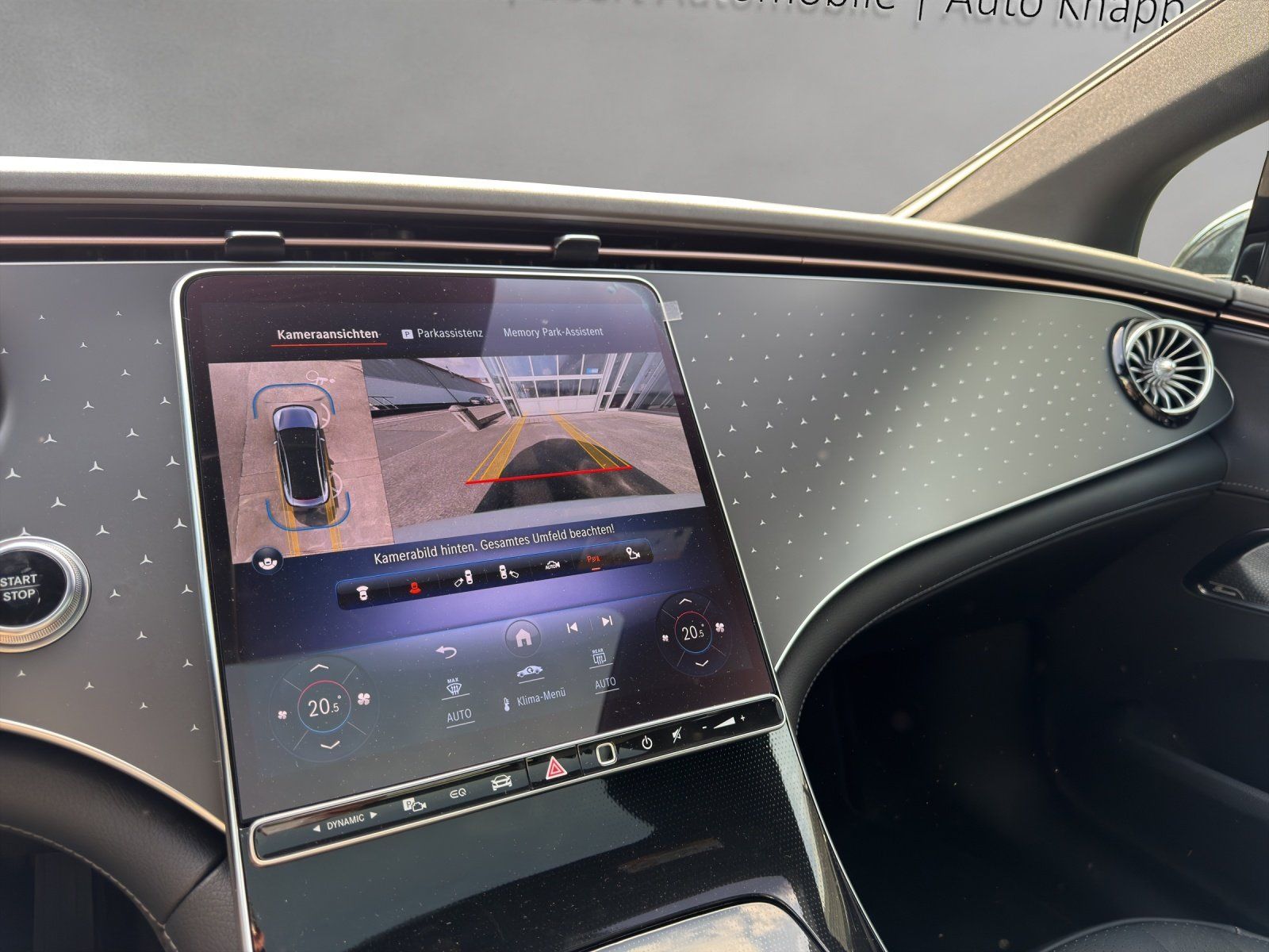 Fahrzeugabbildung Mercedes-Benz EQE350 AMG Prem+ AIRMATIC Sitzklima HAL Memo HUD