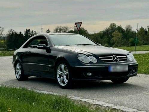 Mercedes-Benz CLK 320