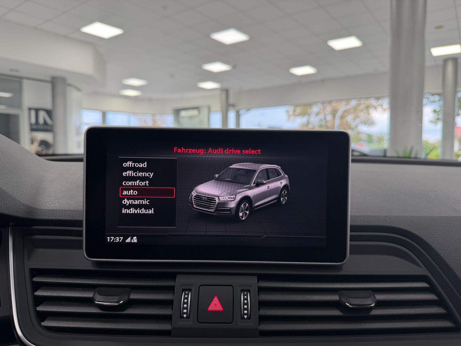 Audi SQ5 3.0 TDI quattro*STHZG*AHK*ACC*MATRIX*M-Ride* foto 19