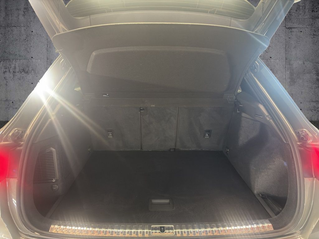 Audi Q3 45 TFSI e S line Pano+Navi+SHZ+Kamera+ACC foto 12