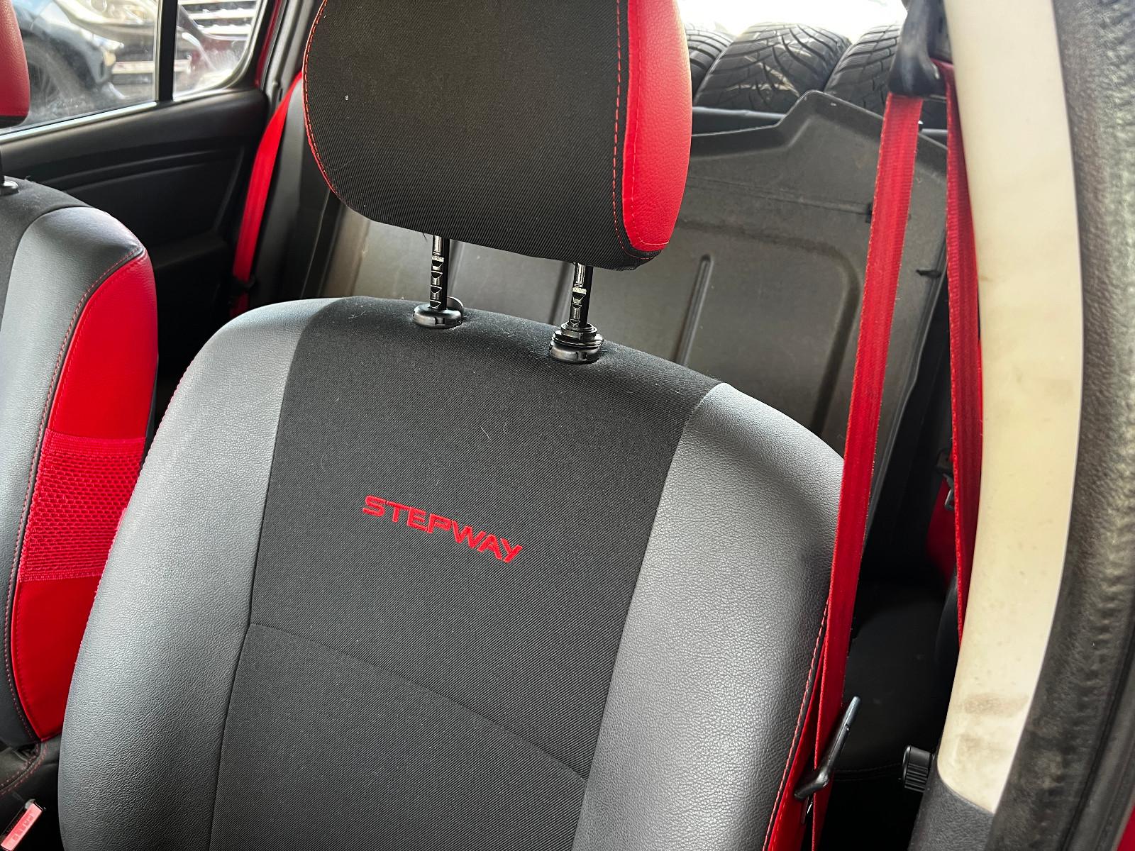 Dacia Sandero 2012 — photo 7