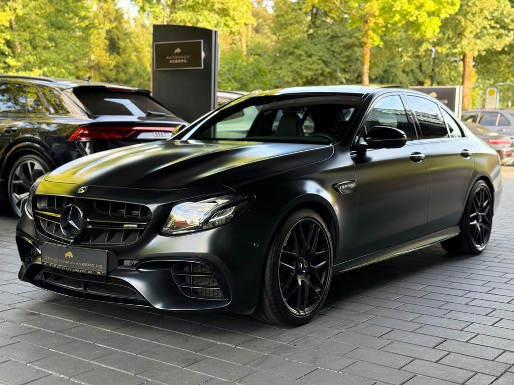 Mercedes-Benz E 63 AMG