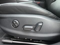 Fahrzeugabbildung Audi A3 Limousine 30 TDI sport PANO VIRTUAL LEDER NAV