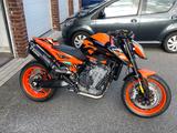 KTM Duke 890 GP - KTM 890 DUKE GP