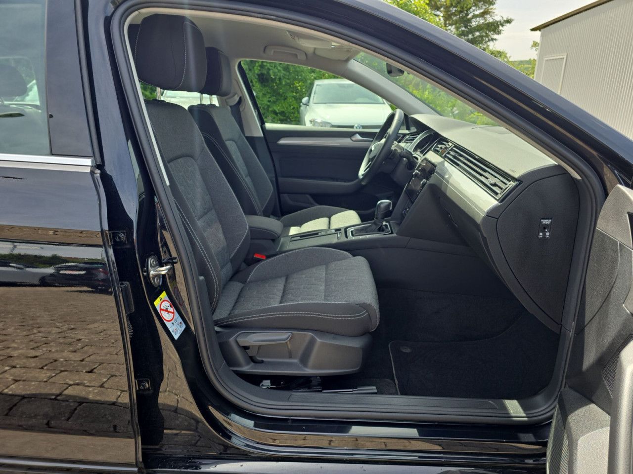 Fahrzeugabbildung Volkswagen Passat Variant Business 2.0 TDI SCR 110 kW