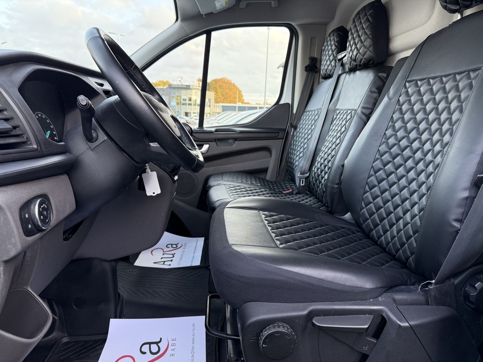 Fahrzeugabbildung Ford Transit Custom 300 L2H1 KAMERA+SHZ+PP+CARPLAY