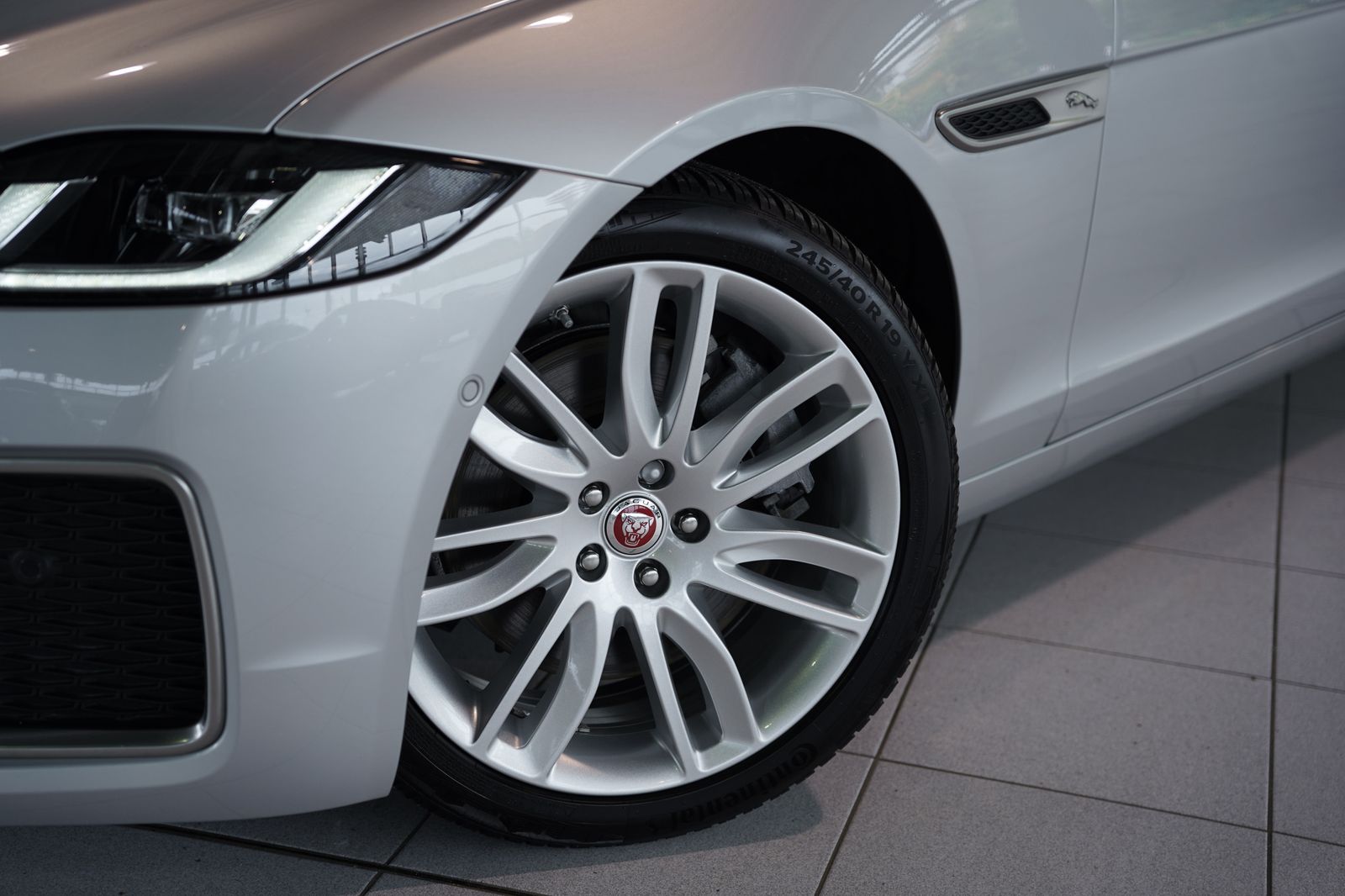 Jaguar Xf