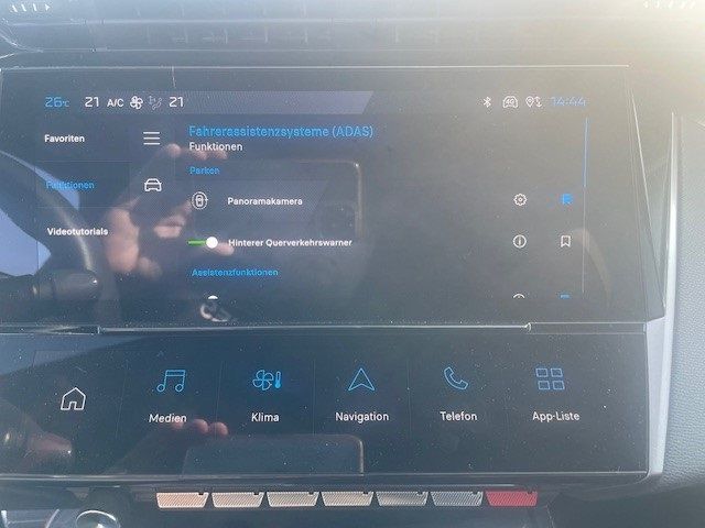 Fahrzeugabbildung Peugeot 408 GT 1.6 PlugIn Hybrid 225 e-EAT8