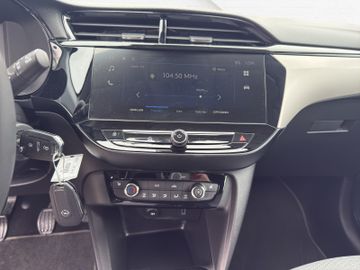 Fotografie des Opel Corsa F Kamera LED Sitzheizung Allwetterreifen