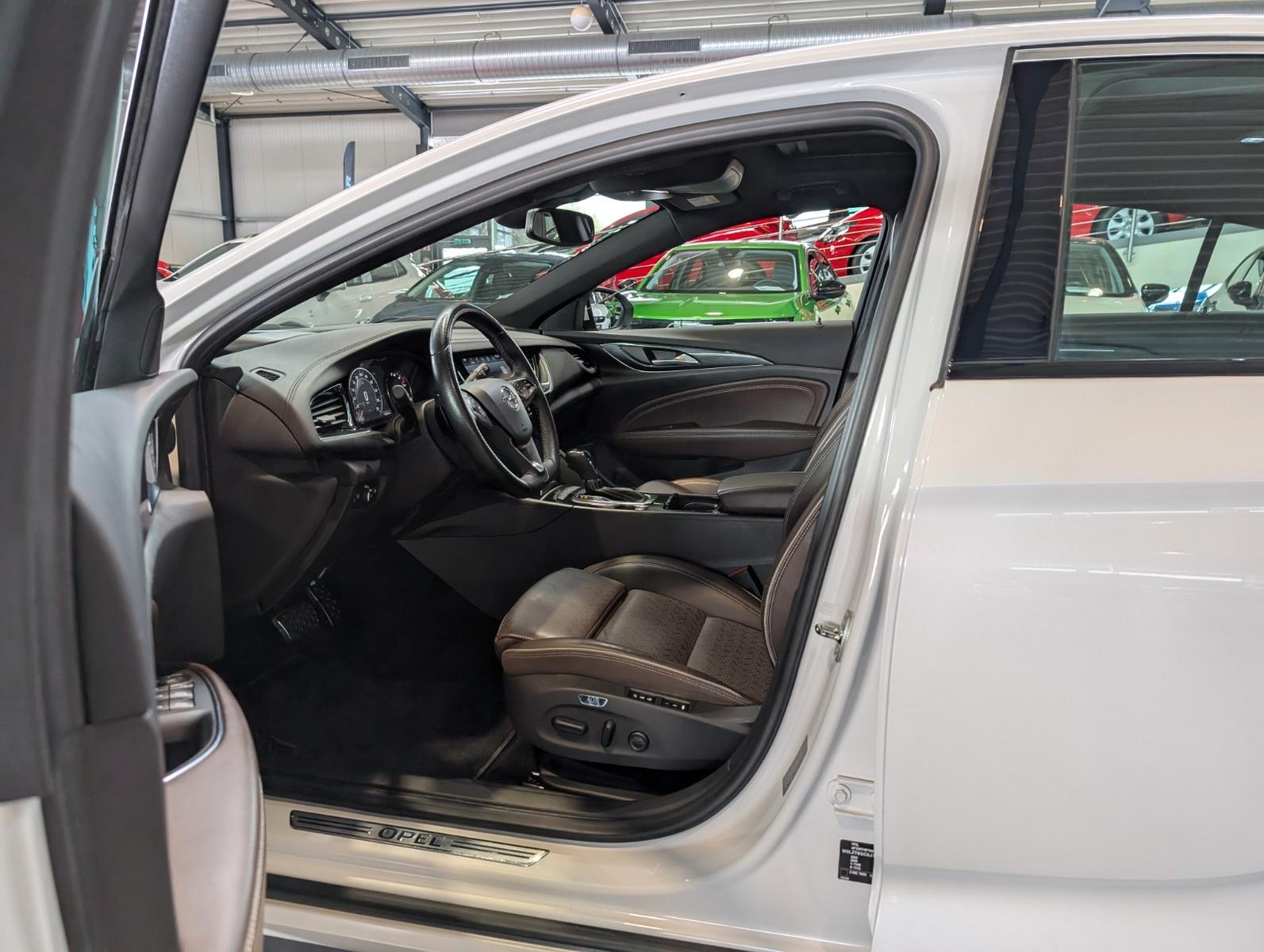 Opel Insignia 4x4 Matrix Leder Memory SHZ LHZ WSH AHK
