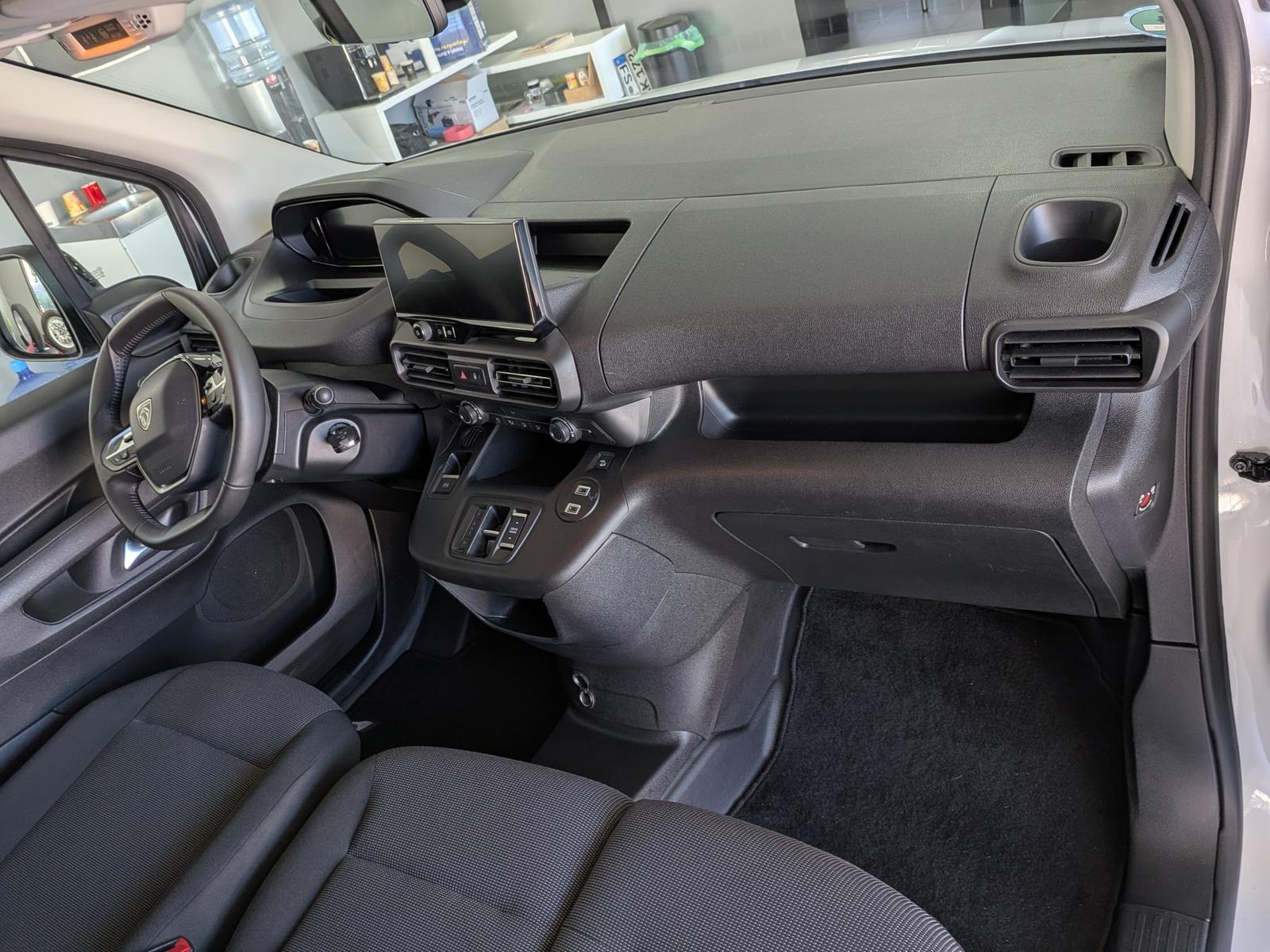 Peugeot Partner L1H1/M+NAVI+360°KAMERA+TOT WINKEL+AUTOMA