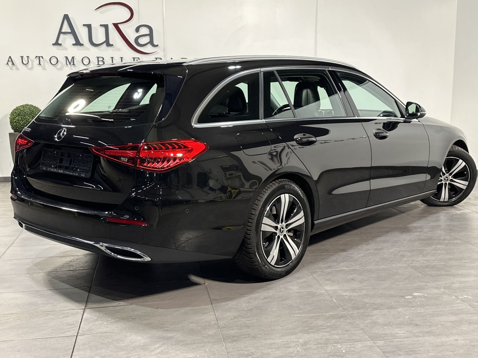 Fahrzeugabbildung Mercedes-Benz C 220d T Avantgarde NAV+LED+KAMERA+17ZO+CARPLAY