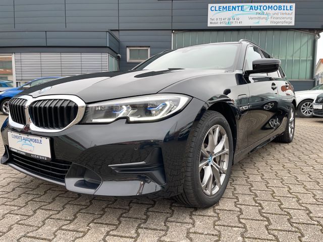 BMW 330e Tour. xDrive Sport Line*Virtual*Pano*Laser*