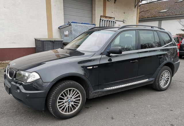 BMW X3 Baureihe X3 3.0i Leder Panorama Xenon Navi ZV