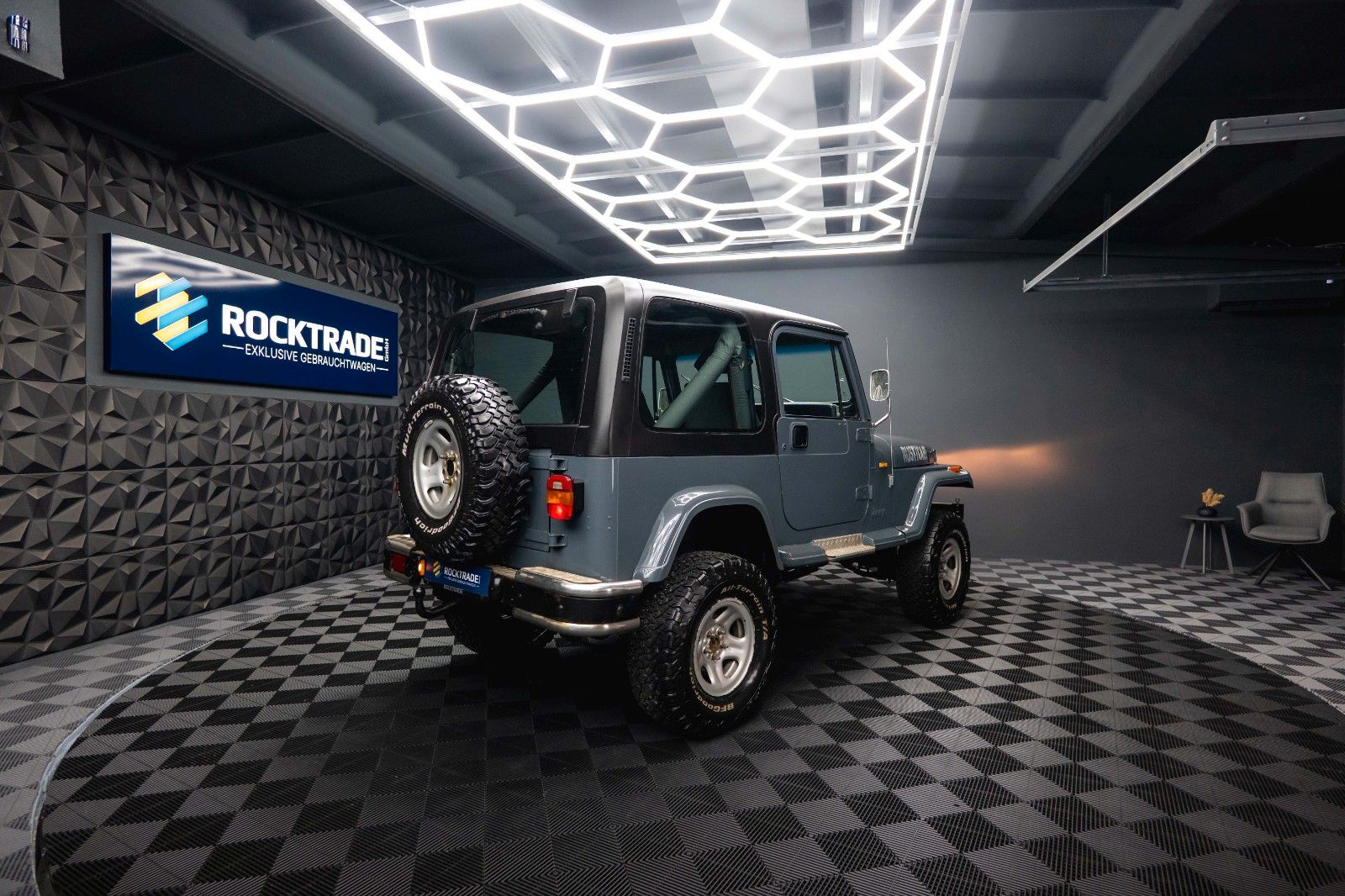 Fahrzeugabbildung Jeep Wrangler 4.0 Offroad 4x4 H-Zulassung *HardTop*