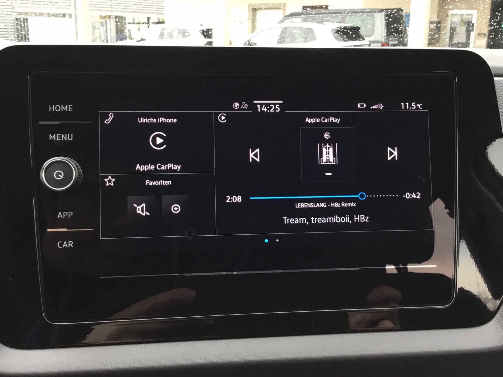 Fahrzeugabbildung Volkswagen T-Cross 1.0 TSI Life+Sitzheizung+LED+16" GJR