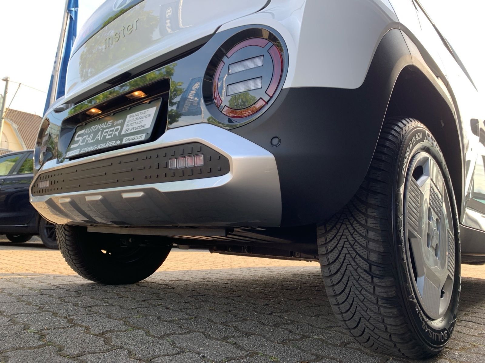 Fahrzeugabbildung Hyundai INSTER Select Elektro 49 kWh Navi Allwetter