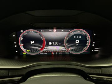 Skoda Karoq Sportline 1.5 Matrix+AHK+Panodach+Kamera
