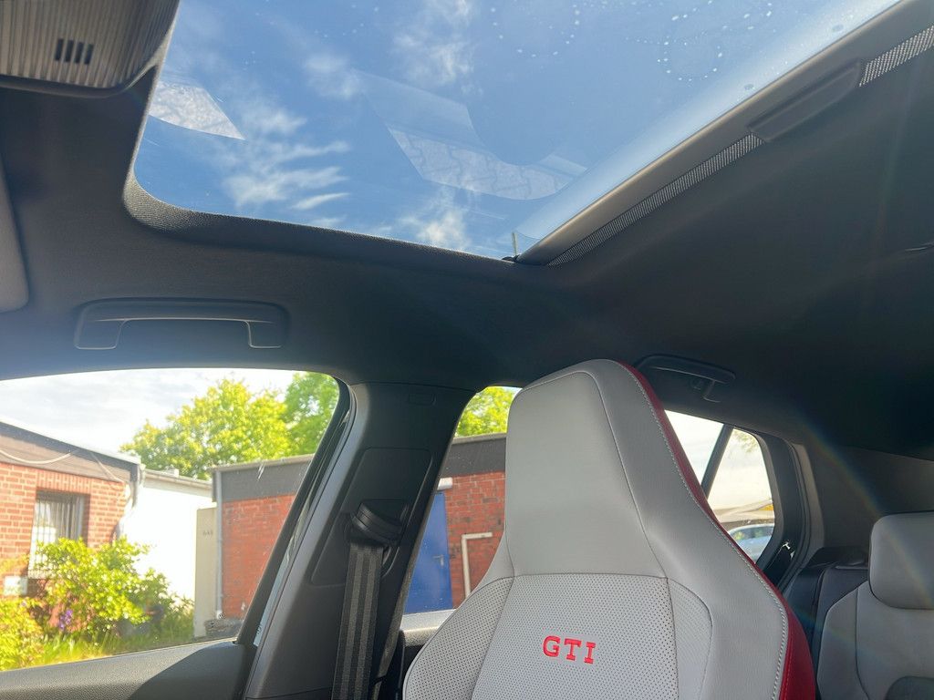 Volkswagen Golf VIII 2.0 TSI GTI Clubsport Akrapovic H/K foto 23