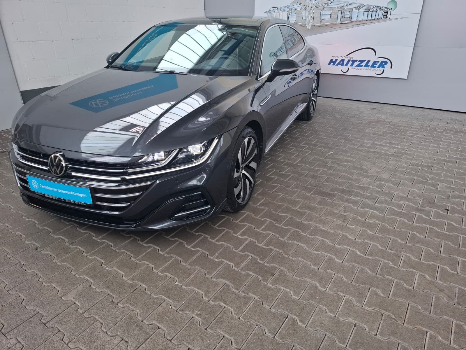 Fahrzeugabbildung Volkswagen Arteon Lim. R-Line 2.0 TDI DSG +IQ-Light +ACC