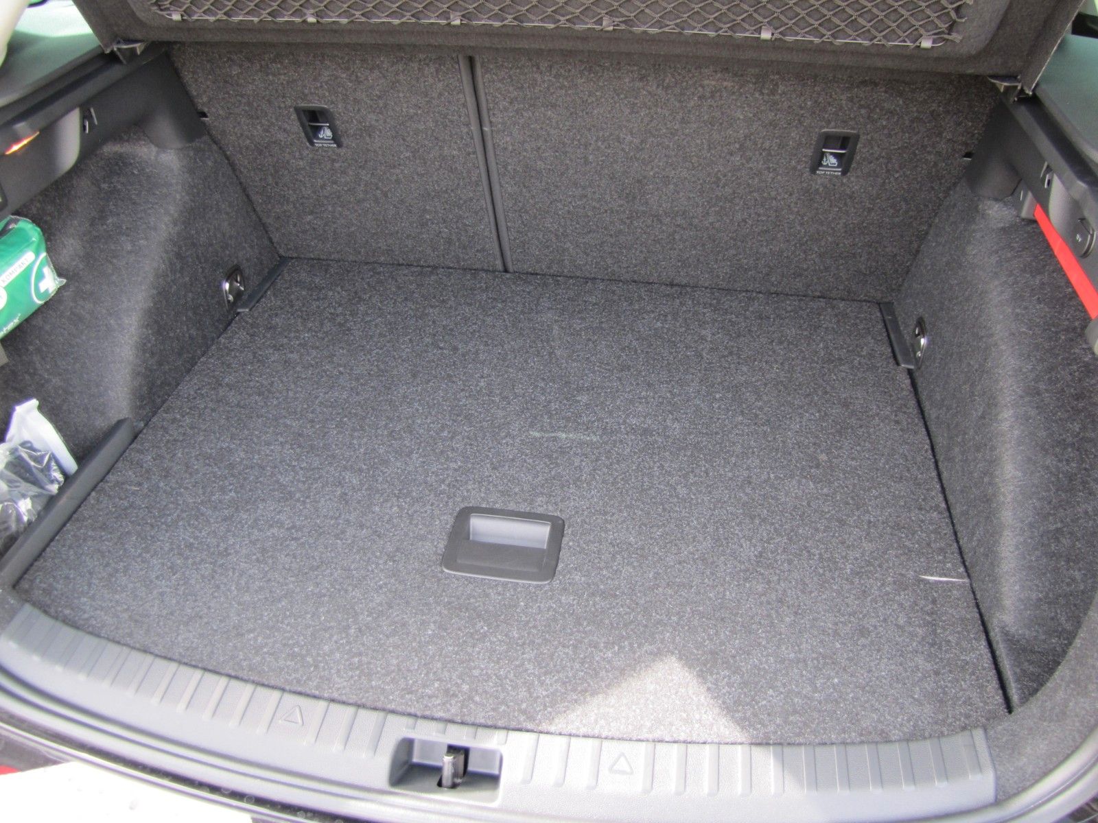 Fahrzeugabbildung SKODA Scala Tour 1.0l TSI 116PS 7-Gang-DSG AHK