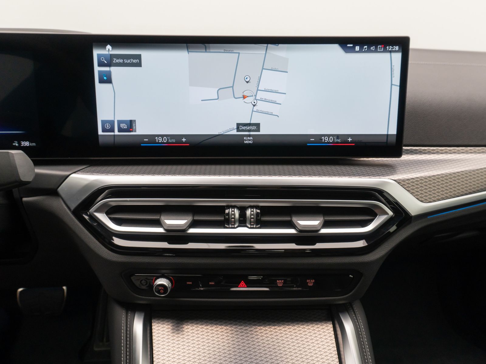 Fahrzeugabbildung BMW i4 M50 360° HUD H/K Lenkrhzg ACC Fernlichtassist
