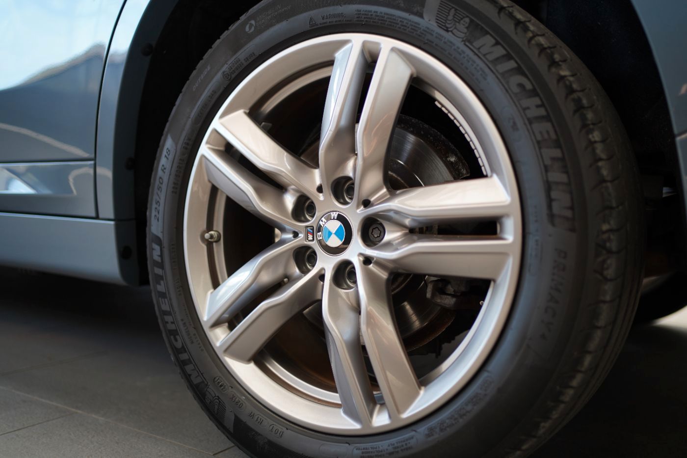 Fahrzeugabbildung BMW X1 xDrive20i M Sport Lenkradheiz+LED+AHK+Head Up
