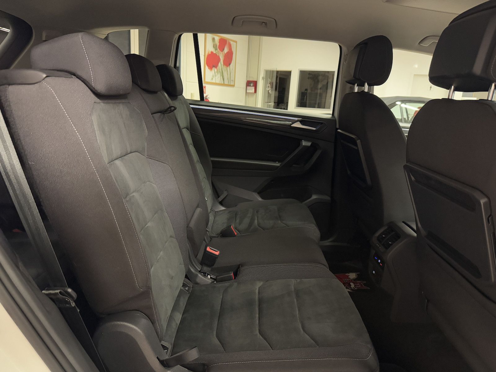 Fahrzeugabbildung Volkswagen Tiguan Allspace 4M /7-Sitze/ACC/Spur/VZE/Ahk